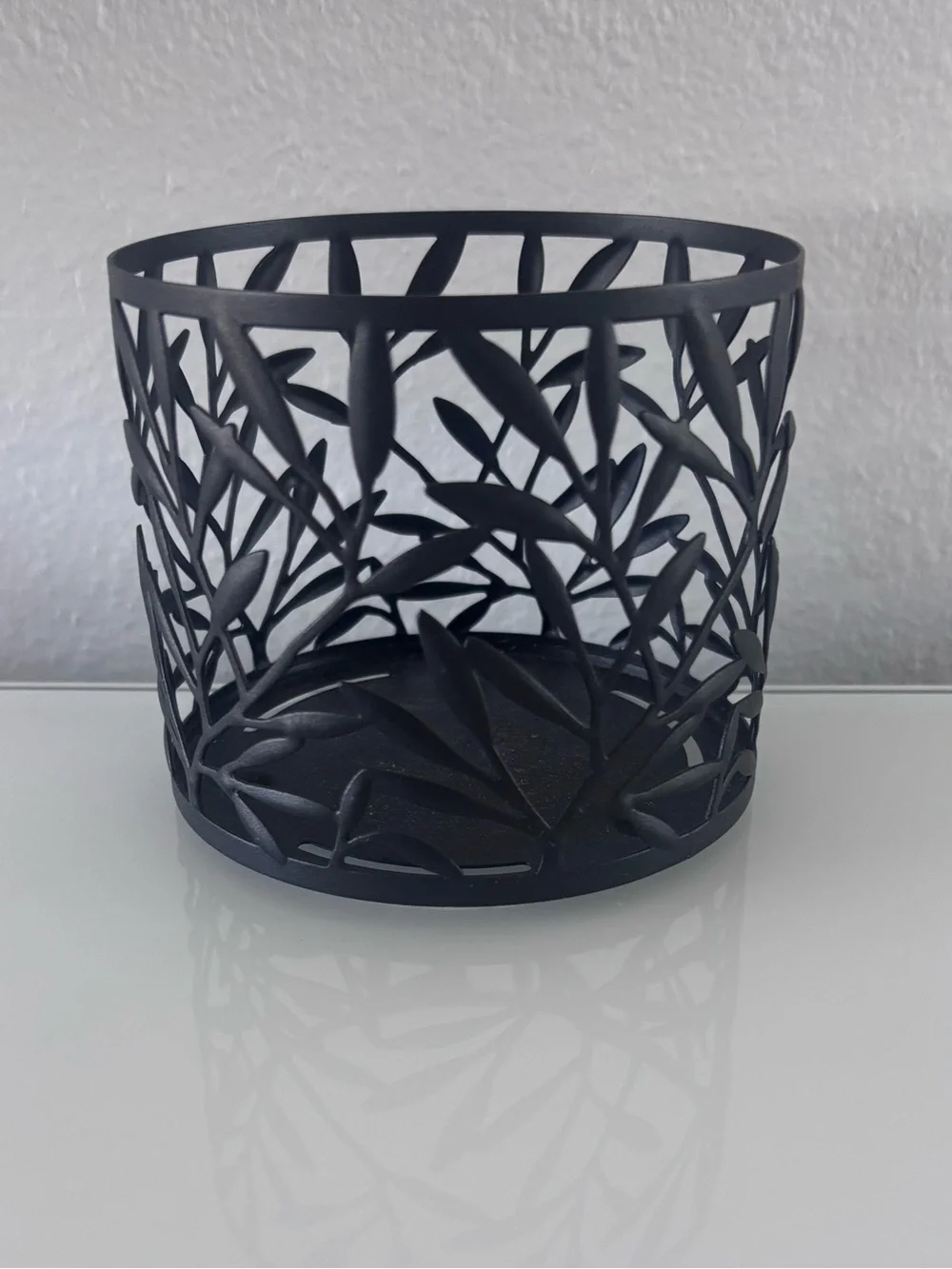 New BATH and BODY WORKS Black Vines Pattern FLORAL 3 Wick Candle Holder NWT